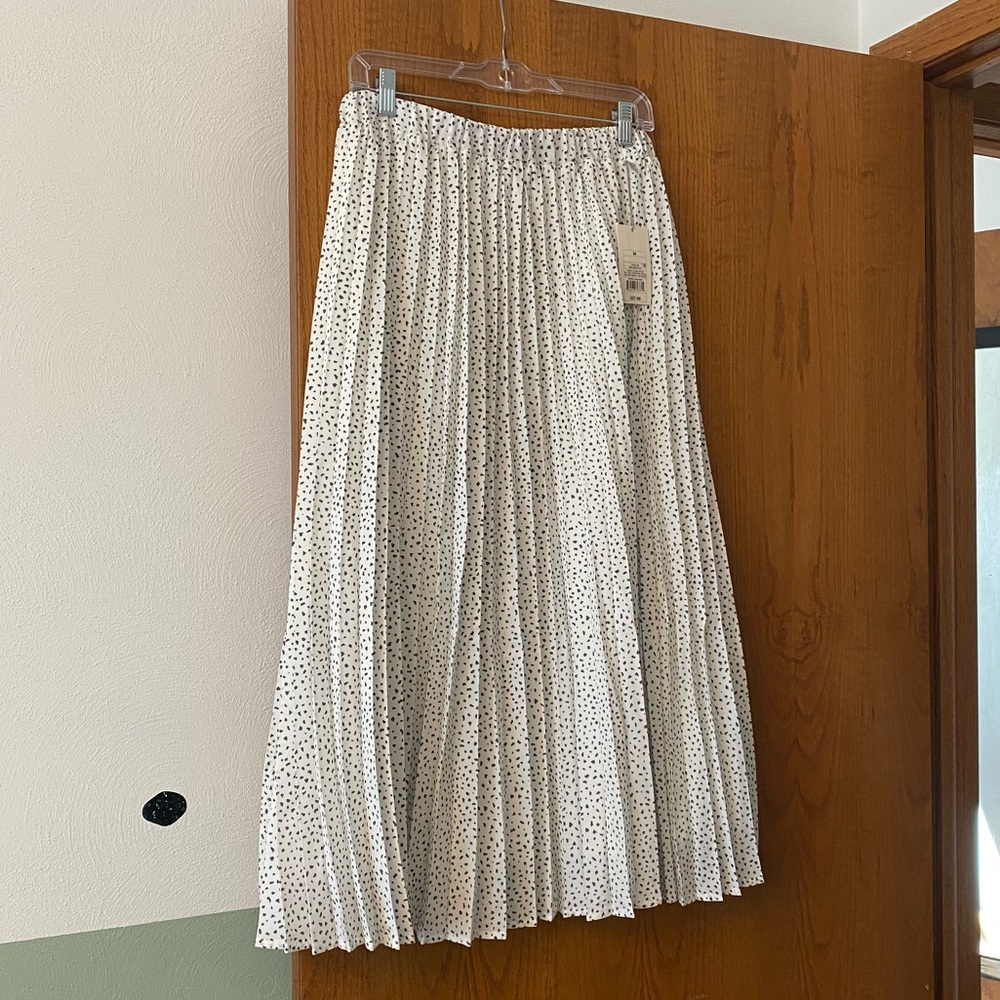 Midi pleated polka dot skirt - new with tags!